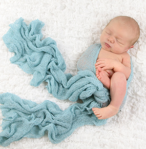 Deanna Roberts Photography - Newborn Gallery